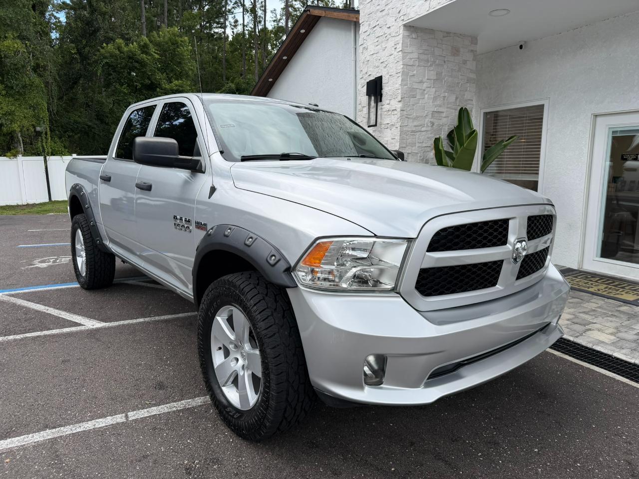 2016 RAM 1500 4WD Crew Cab 140.5" Express Jacksonville FL
