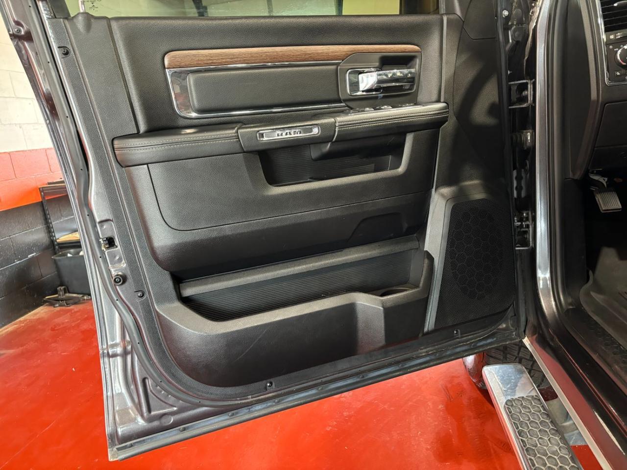 2016 RAM 1500 Crew Cab Laramie Franklin OH