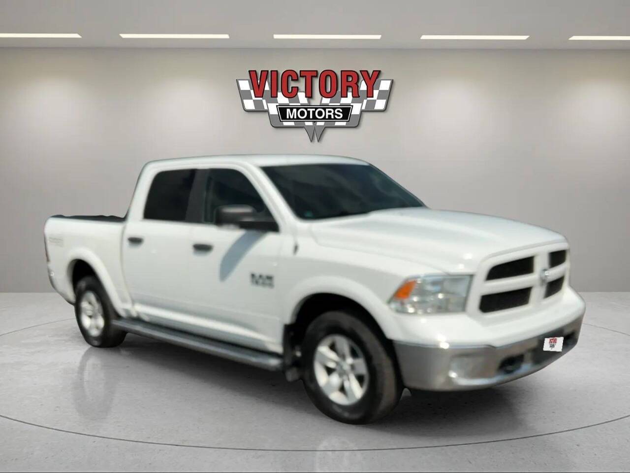 2016 RAM 1500 Outdoorsman 4x4 4dr Crew Cab 5.5 ft. SB Pickup Chesterfield MI