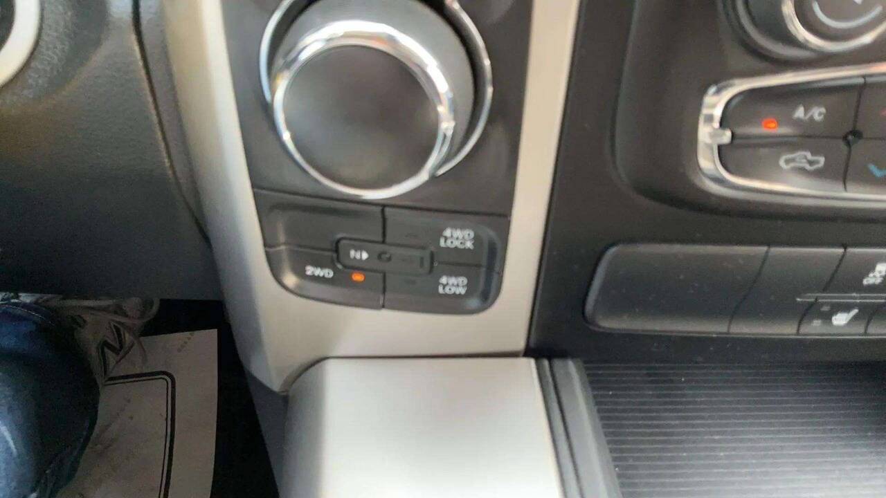 2016 RAM 1500 Outdoorsman 4x4 4dr Crew Cab 5.5 ft. SB Pickup Chesterfield MI
