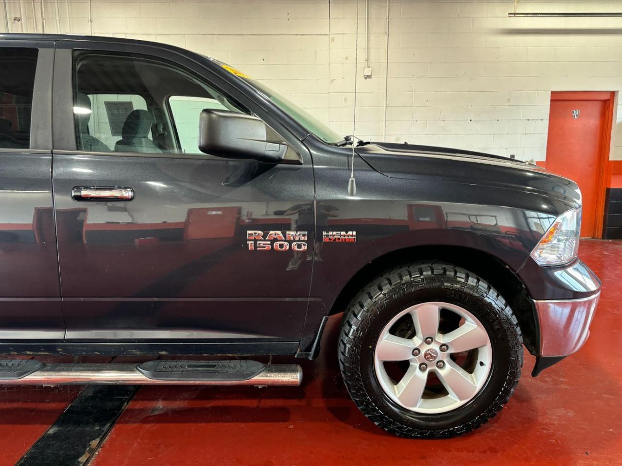 2016 RAM 1500 Quad Cab SLT 4WD Franklin OH