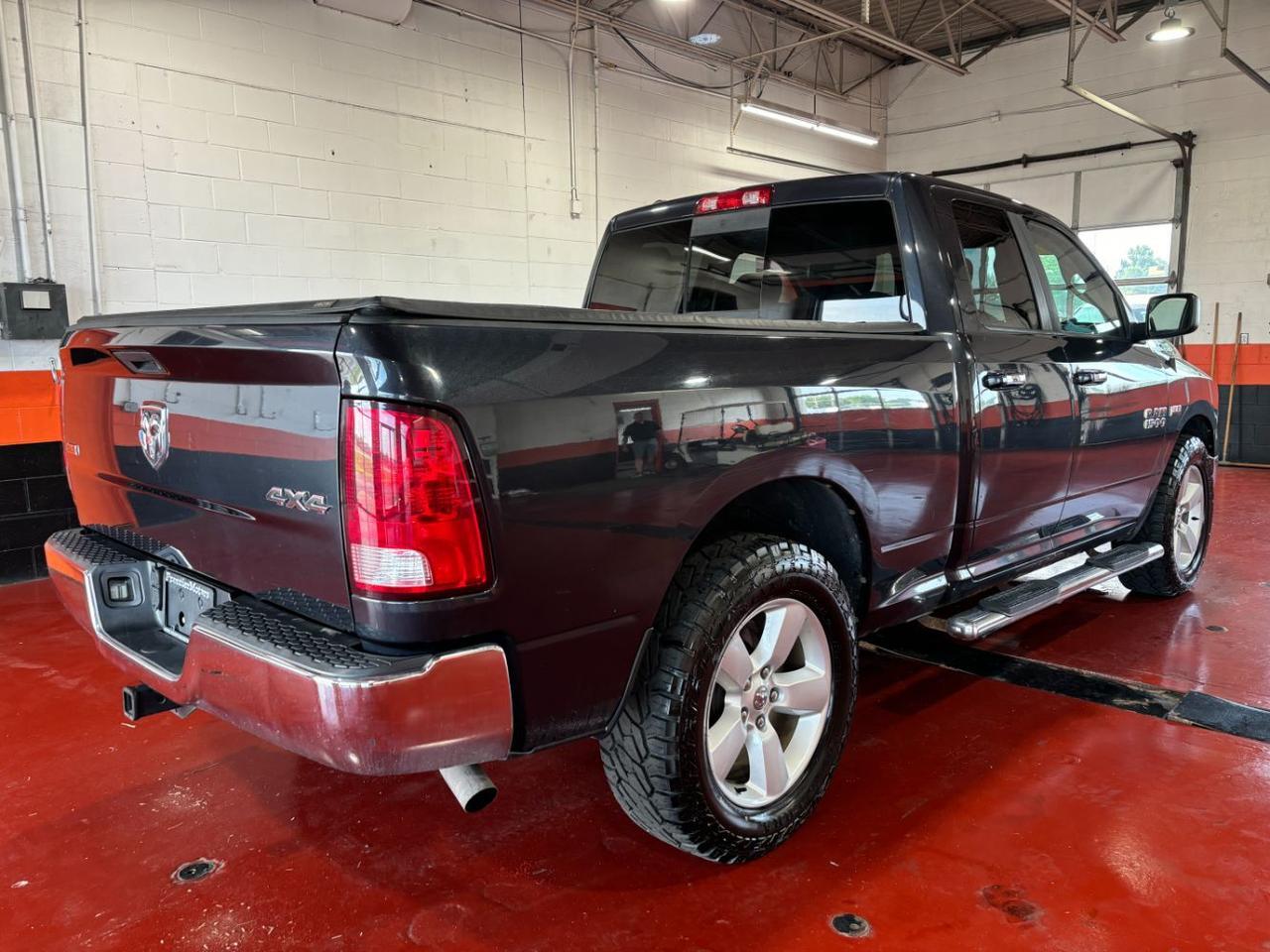 2016 RAM 1500 Quad Cab SLT 4WD Franklin OH