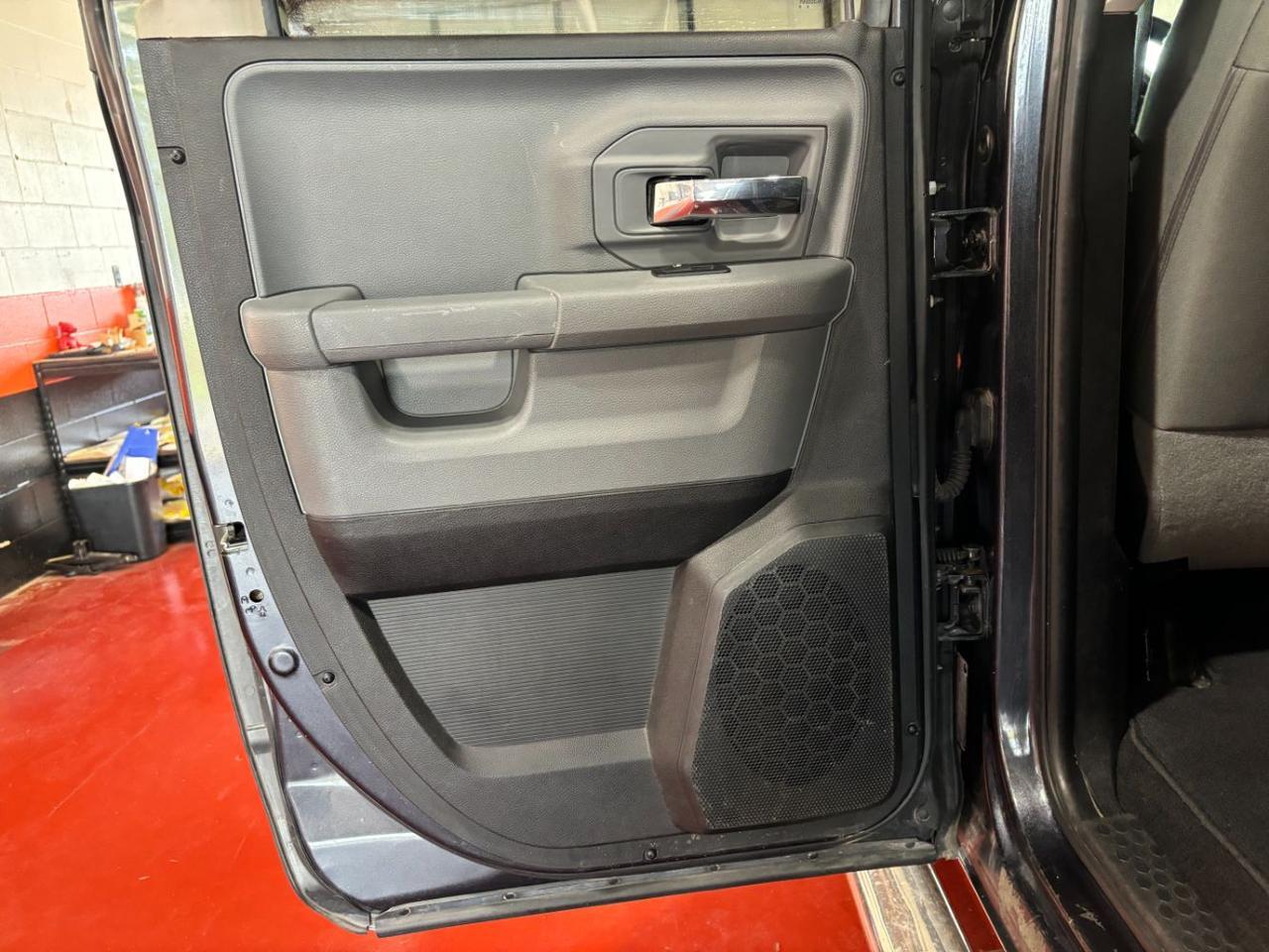 2016 RAM 1500 Quad Cab SLT 4WD Franklin OH