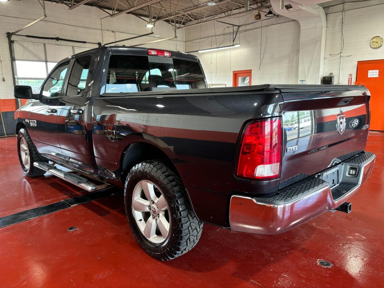 2016 RAM 1500 Quad Cab SLT 4WD Franklin OH