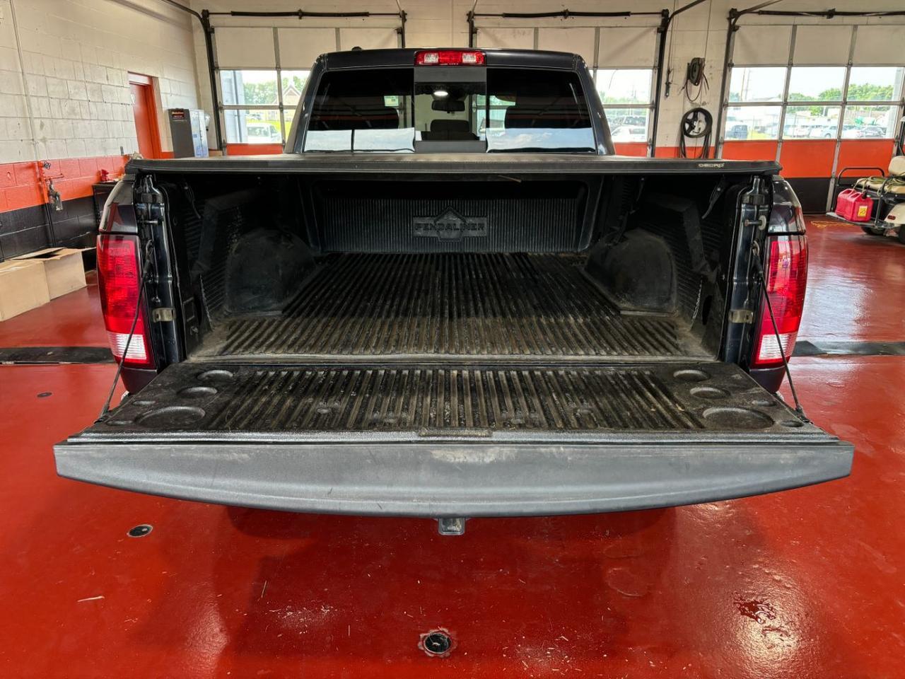 2016 RAM 1500 Quad Cab SLT 4WD Franklin OH