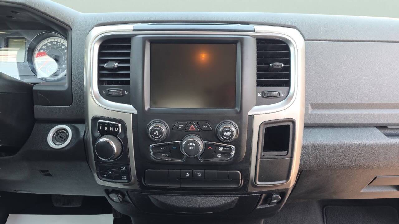 2016 RAM 1500 SLT 4x4 4dr Quad Cab 6.3 ft. SB Pickup Chesterfield MI