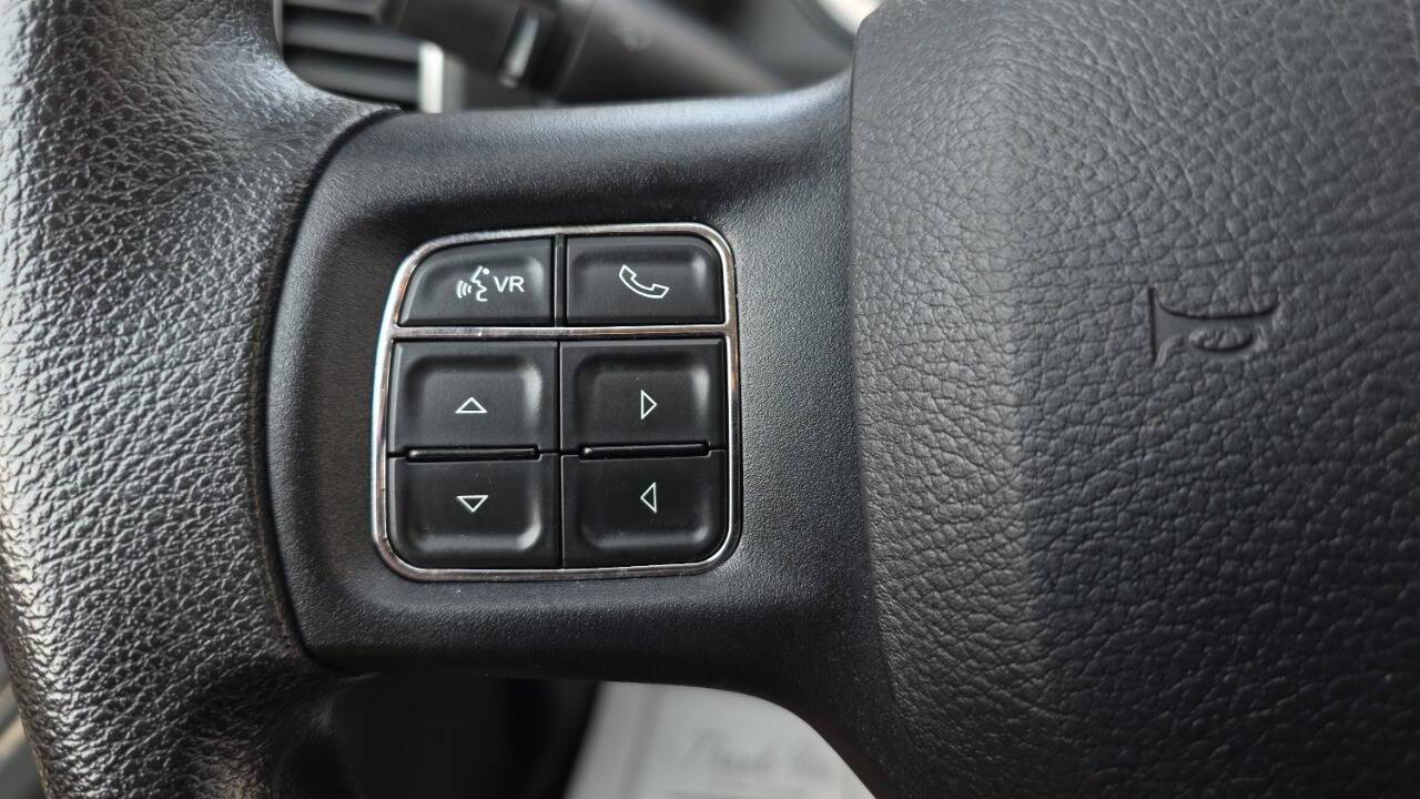 2016 RAM 1500 SLT 4x4 4dr Quad Cab 6.3 ft. SB Pickup Chesterfield MI