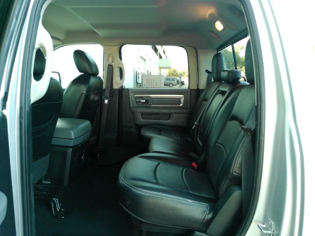 2016 RAM 1500 SLT Crew Cab SWB 4WD Plano TX