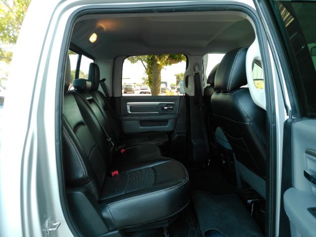 2016 RAM 1500 SLT Crew Cab SWB 4WD Plano TX