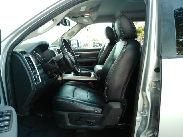 2016 RAM 1500 SLT Crew Cab SWB 4WD Plano TX