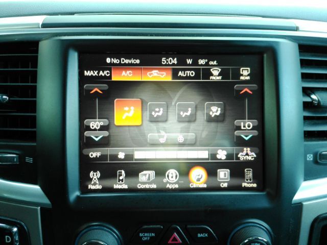 2016 RAM 1500 SLT Crew Cab SWB 4WD Plano TX