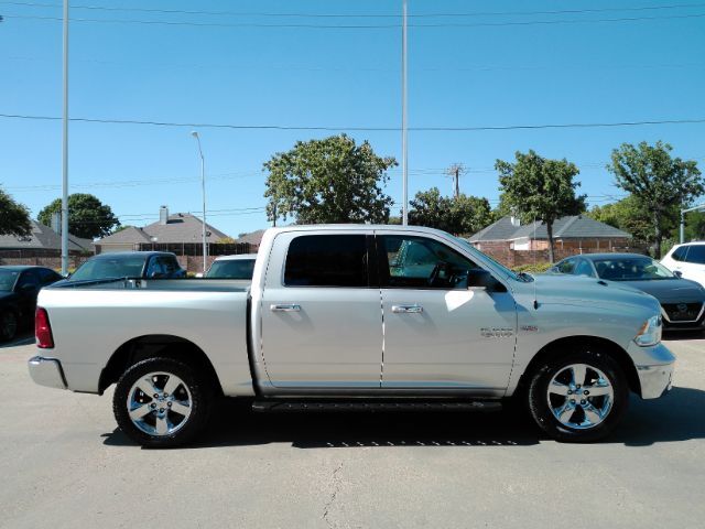 2016 RAM 1500 SLT Crew Cab SWB 4WD Plano TX