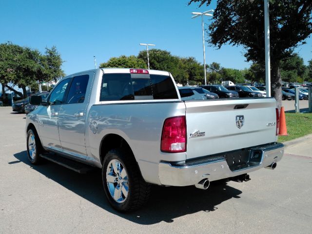 2016 RAM 1500 SLT Crew Cab SWB 4WD Plano TX