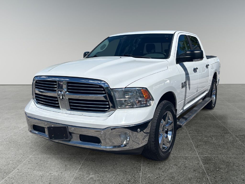 2016 RAM 1500 SLT