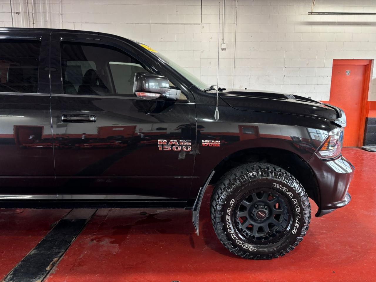 2016 RAM 1500 Sport Crew Cab SWB 4WD Franklin OH