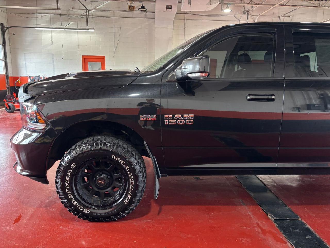 2016 RAM 1500 Sport Crew Cab SWB 4WD Franklin OH