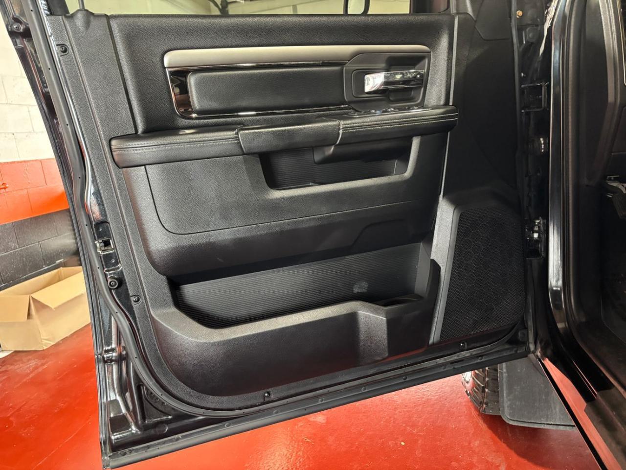 2016 RAM 1500 Sport Crew Cab SWB 4WD Franklin OH