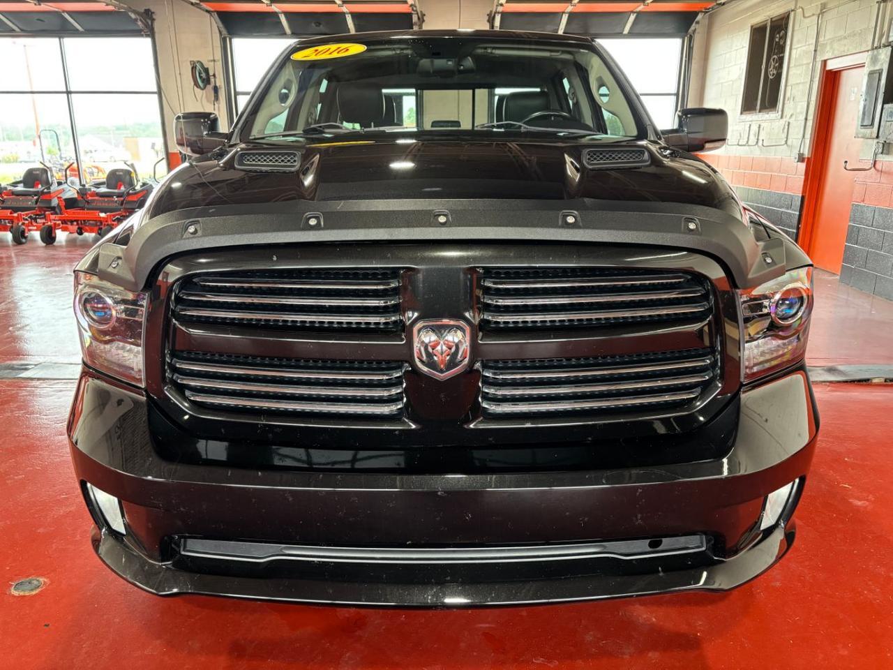 2016 RAM 1500 Sport Crew Cab SWB 4WD Franklin OH