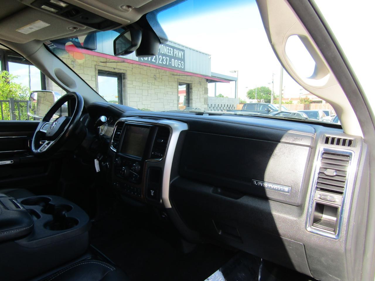 2016 RAM 2500 4WD Crew Cab 149 Laramie Grand Prairie TX