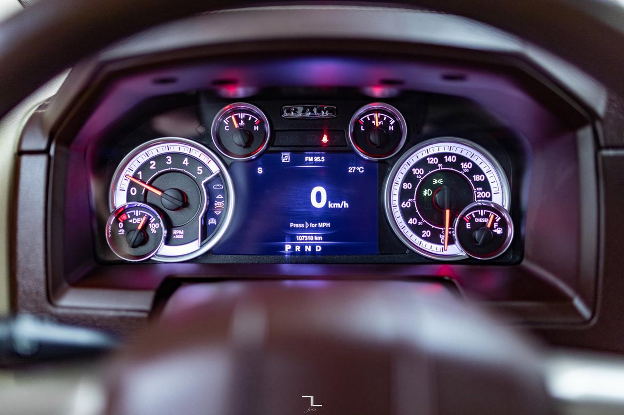 2016 Ram 1500 4x4 Crew Cab Laramie EcoDiesel Leather Roof Nav Red Deer AB