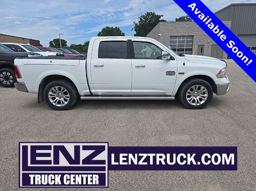 2016_Ram_1500_4x4 Crew Cab Laramie Longhorn_ Fond du Lac WI