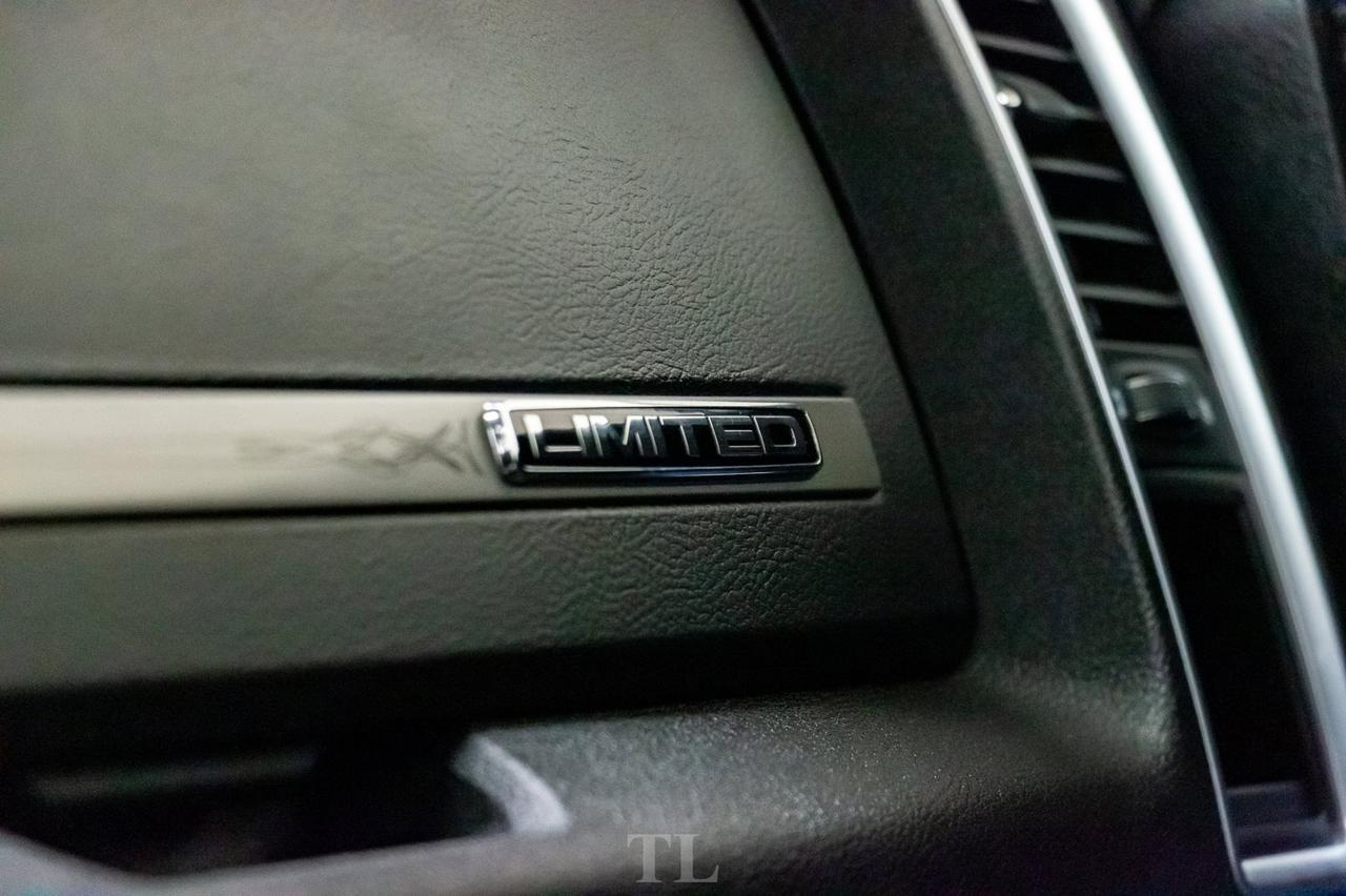 2016 Ram 1500 4x4 Crew Cab Limited EcoDiesel Leather Roof Nav Red Deer AB