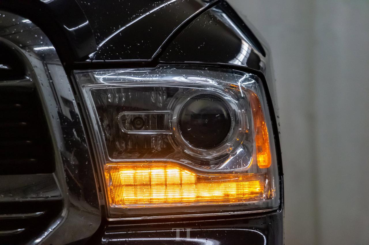 2016 Ram 1500 4x4 Crew Cab Limited EcoDiesel Leather Roof Nav Red Deer AB