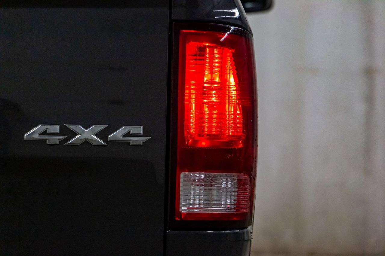 2016 Ram 1500 4x4 Crew Cab SLT EcoDiesel BCam Red Deer AB