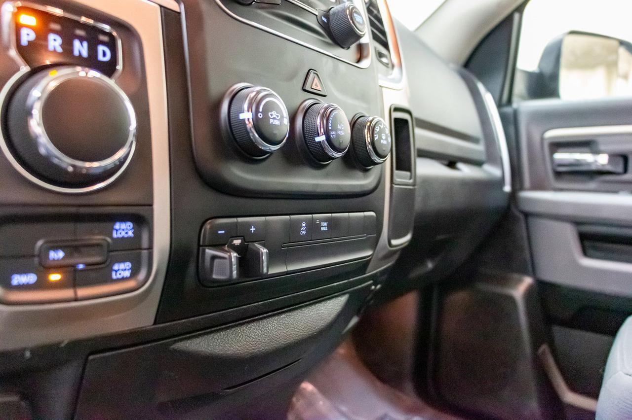 2016 Ram 1500 4x4 Crew Cab SLT EcoDiesel BCam Red Deer AB