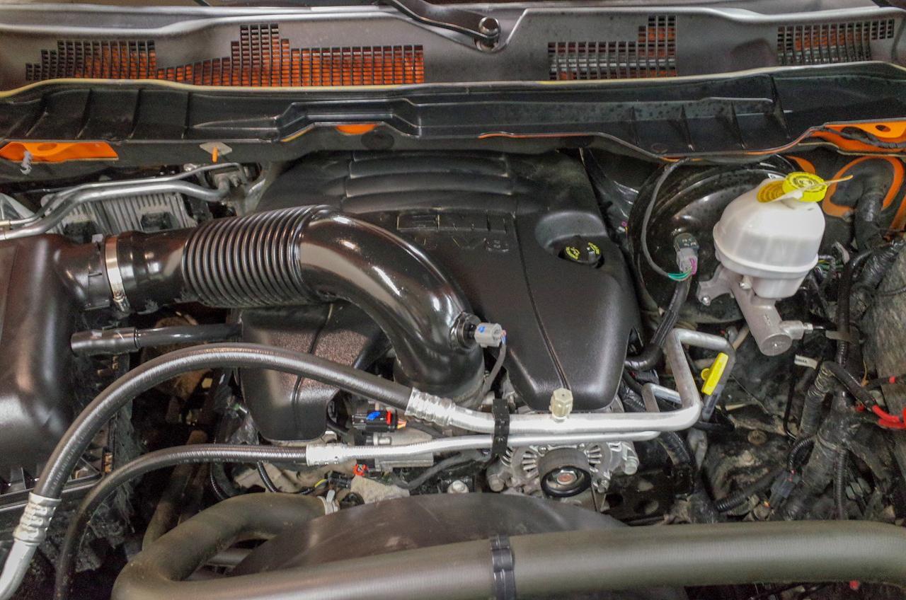 2016 Ram 1500 4x4 Crew Cab SLT Roof BCam Red Deer AB