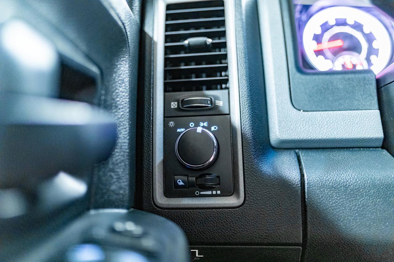 2016 Ram 1500 4x4 Crew Cab SXT Red Deer AB