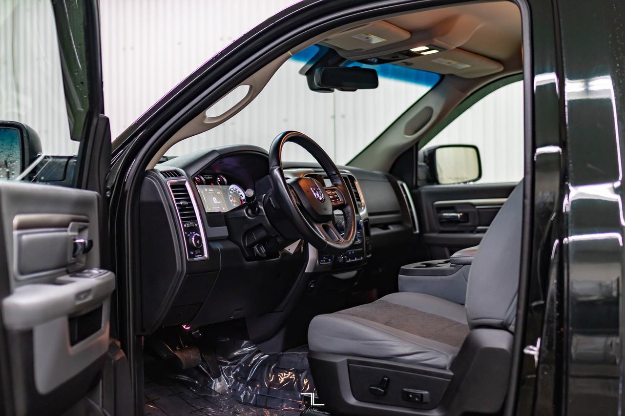 2016 Ram 1500 4x4 Reg Cab SLT EcoDiesel Nav BCam Red Deer AB