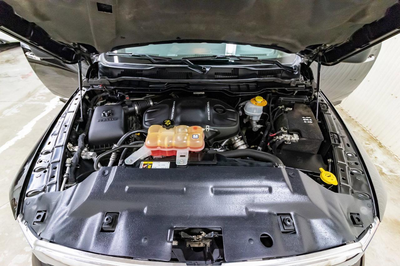 2016 Ram 1500 4x4 Reg Cab SLT Longbox EcoDiesel Red Deer AB