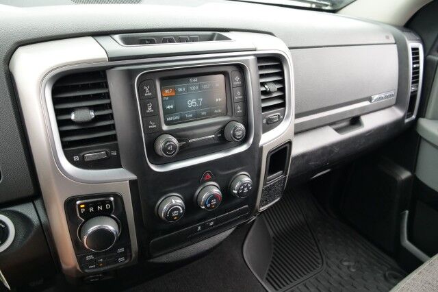 2016 Ram 1500 Big Horn 4X4 / 5.7L Hemi V8 / Wheels & Tires Upgrade! High Point NC