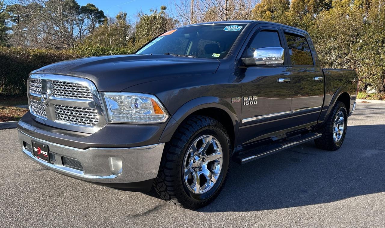 2016 Ram 1500 Laramie CREW CAB 4X4 5.7L HEMI V8, HEATED AND COOLED