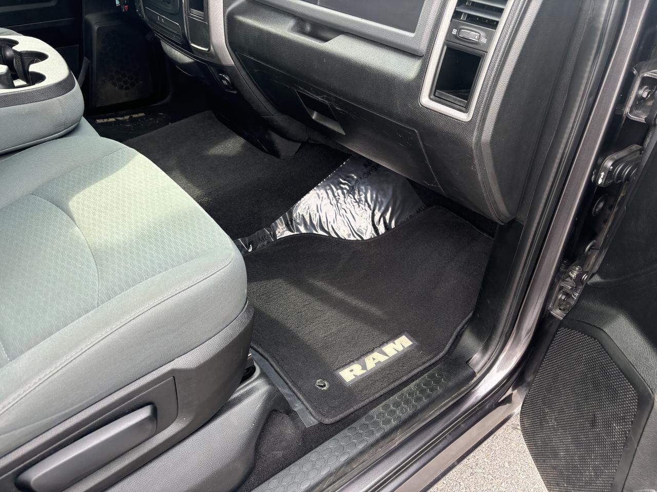 2016 Ram 1500 Quad Cab Express Pickup 4D 6 1/3 ft Aurora MO