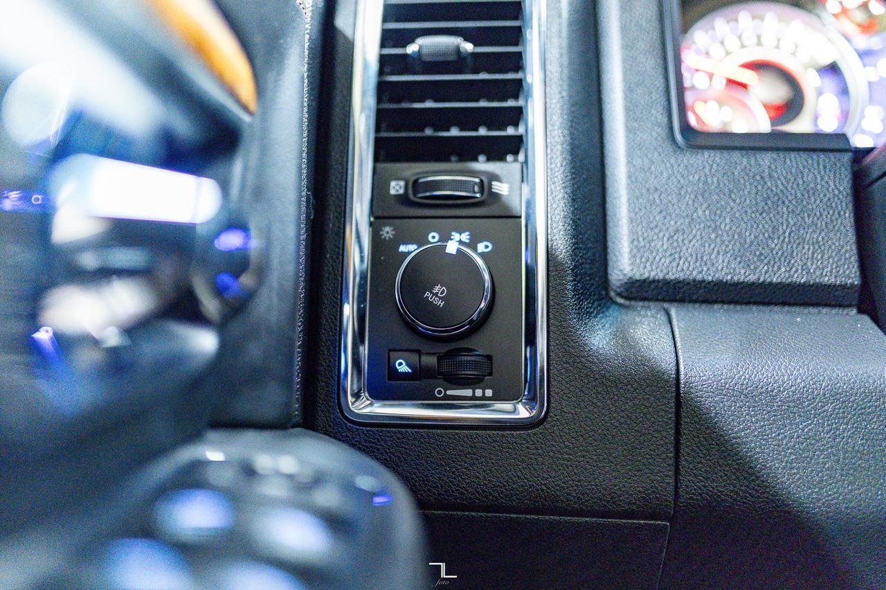 2016 Ram 2500 4x4 Crew Cab Longhorn HEMI Leather Nav BCam Red Deer AB