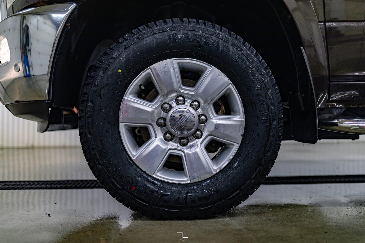 2016 Ram 2500 4x4 Crew Cab Longhorn HEMI Leather Nav BCam Red Deer AB