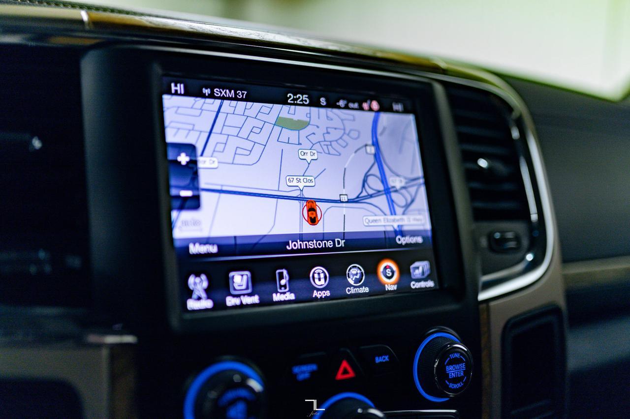 2016 Ram 2500 4x4 Crew Cab Longhorn HEMI Leather Nav BCam Red Deer AB