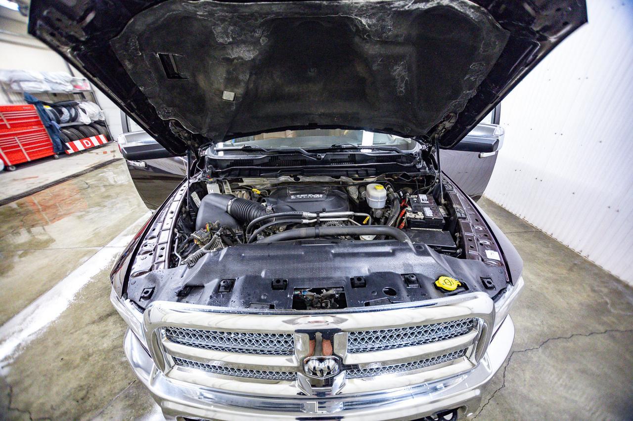 2016 Ram 2500 4x4 Crew Cab Longhorn HEMI Leather Nav BCam Red Deer AB