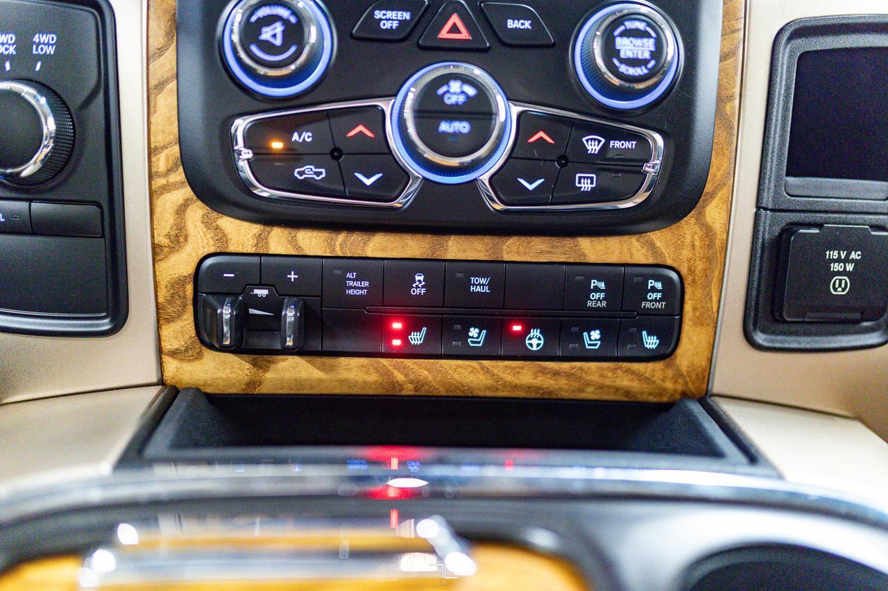 2016 Ram 2500 4x4 Crew Cab Longhorn HEMI Leather Nav BCam Red Deer AB