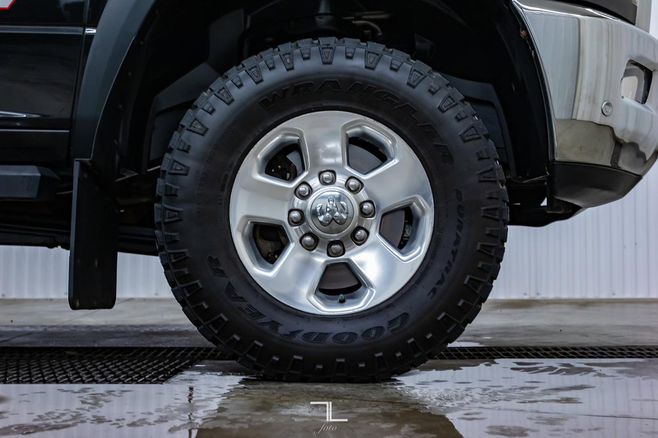 2016 Ram 2500 4x4 Crew Cab Power Wagon HEMI Roof BCam Red Deer AB