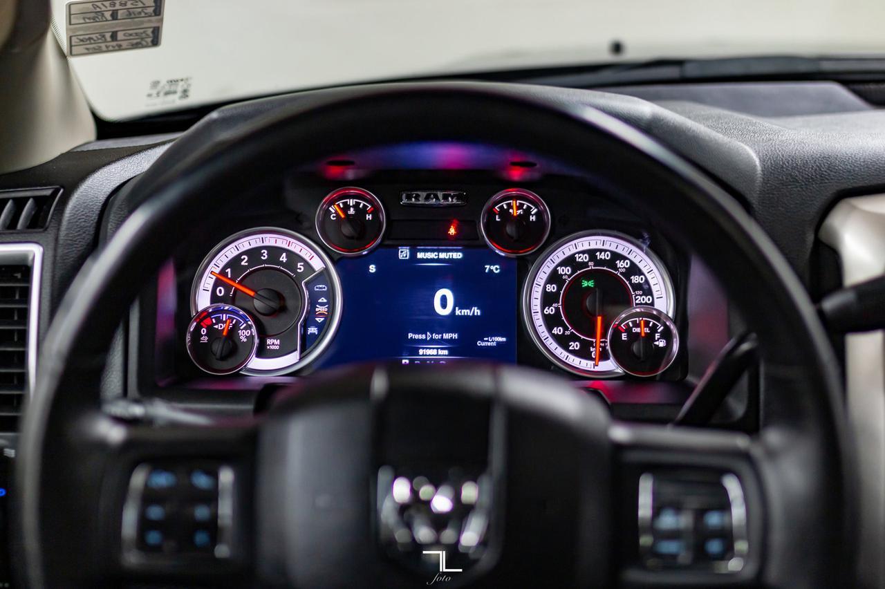 2016 Ram 2500 4x4 Crew Cab SLT Diesel Nav Roof BCam Red Deer AB