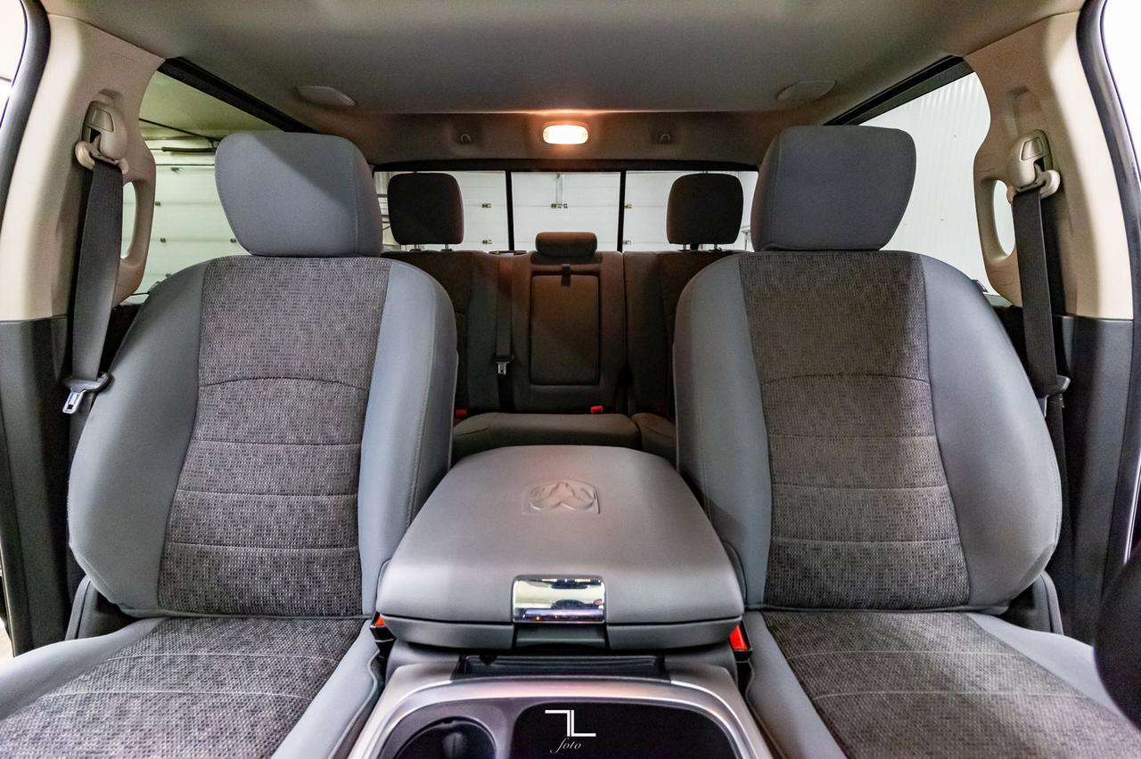 2016 Ram 2500 4x4 Crew Cab SLT Diesel Nav Roof BCam Red Deer AB