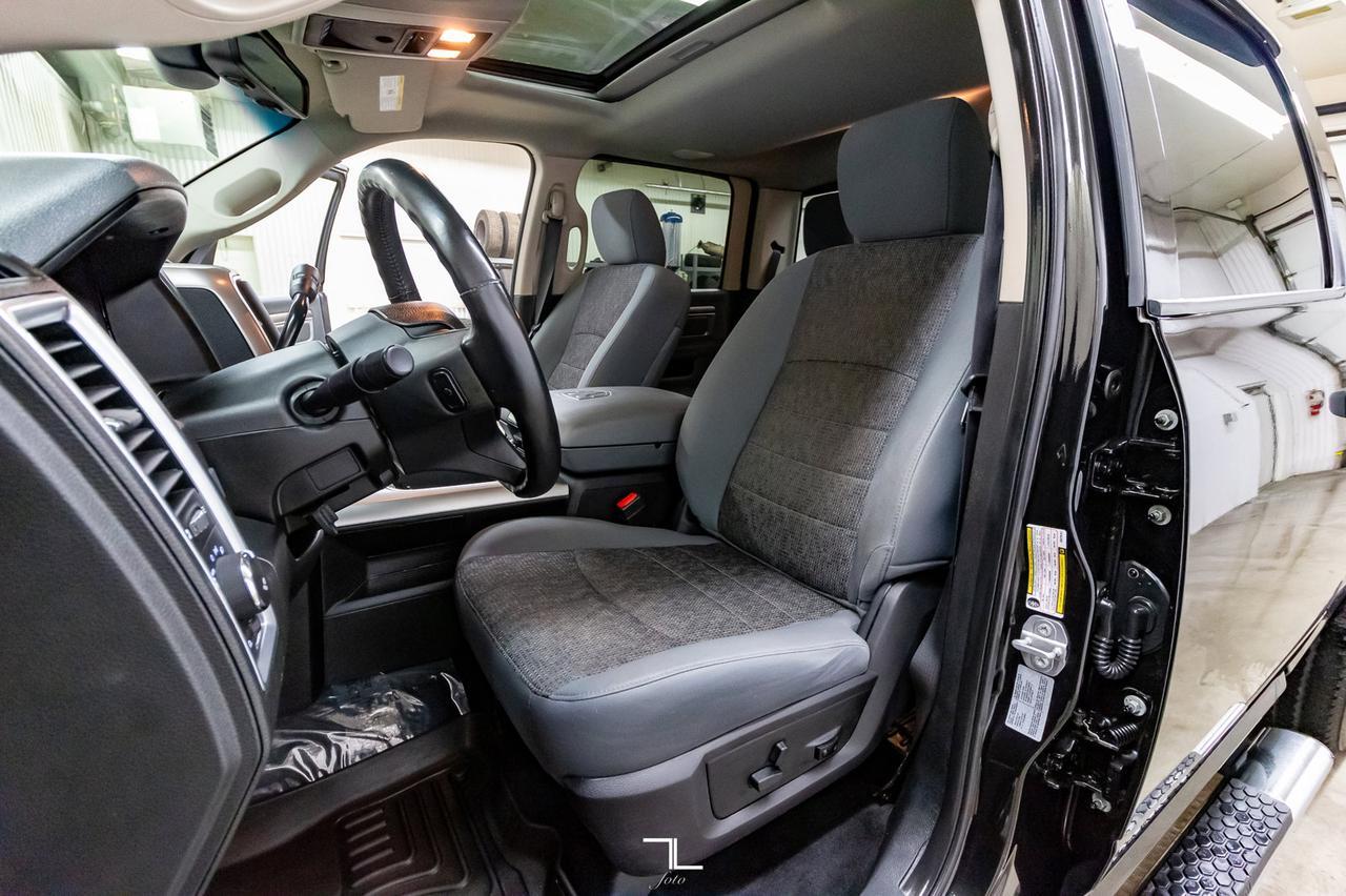 2016 Ram 2500 4x4 Crew Cab SLT Diesel Nav Roof BCam Red Deer AB