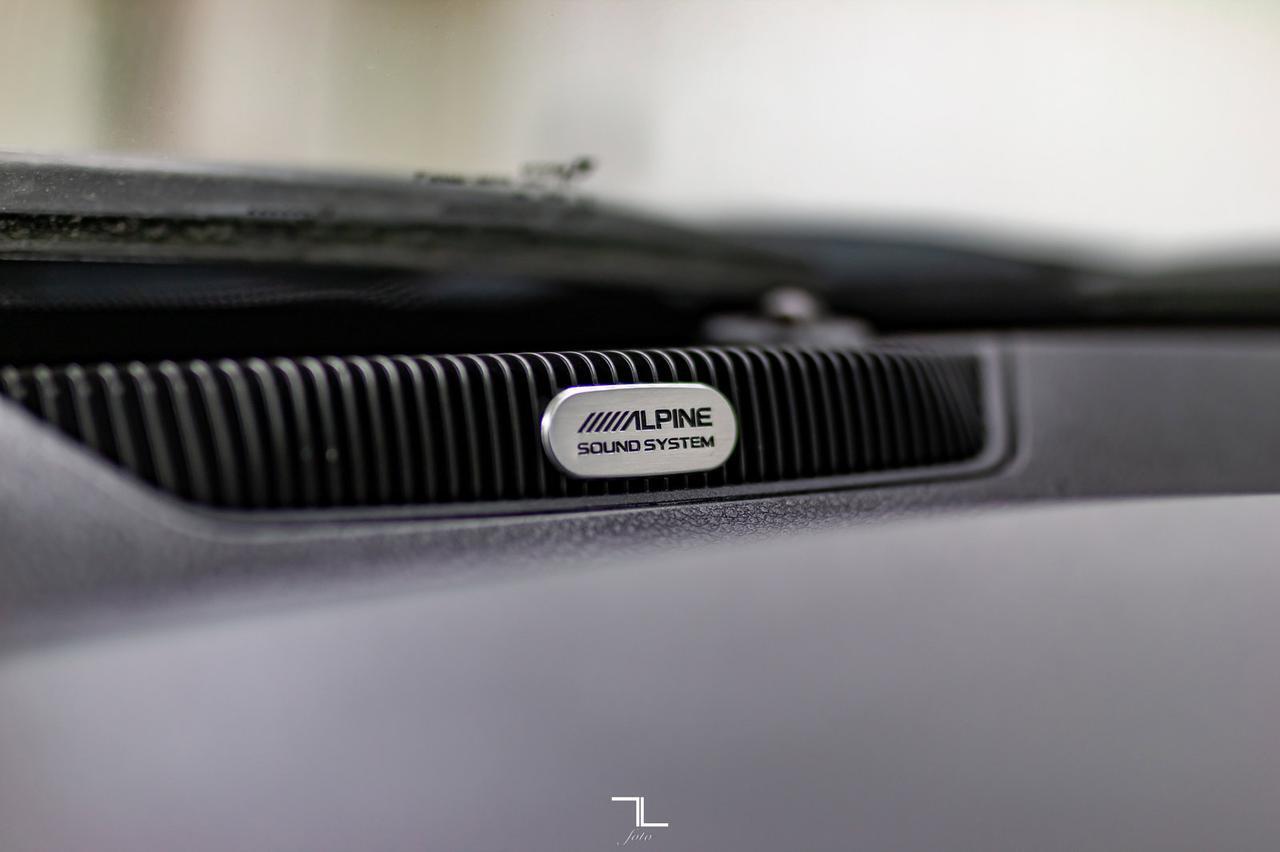 2016 Ram 2500 4x4 Crew Cab SLT Diesel Roof BCam Red Deer AB