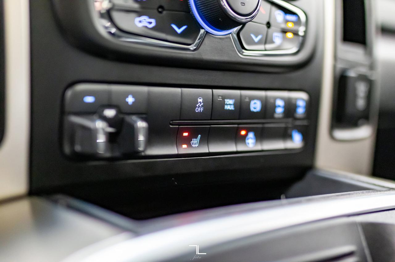 2016 Ram 2500 4x4 Crew Cab SLT Diesel Roof BCam Red Deer AB