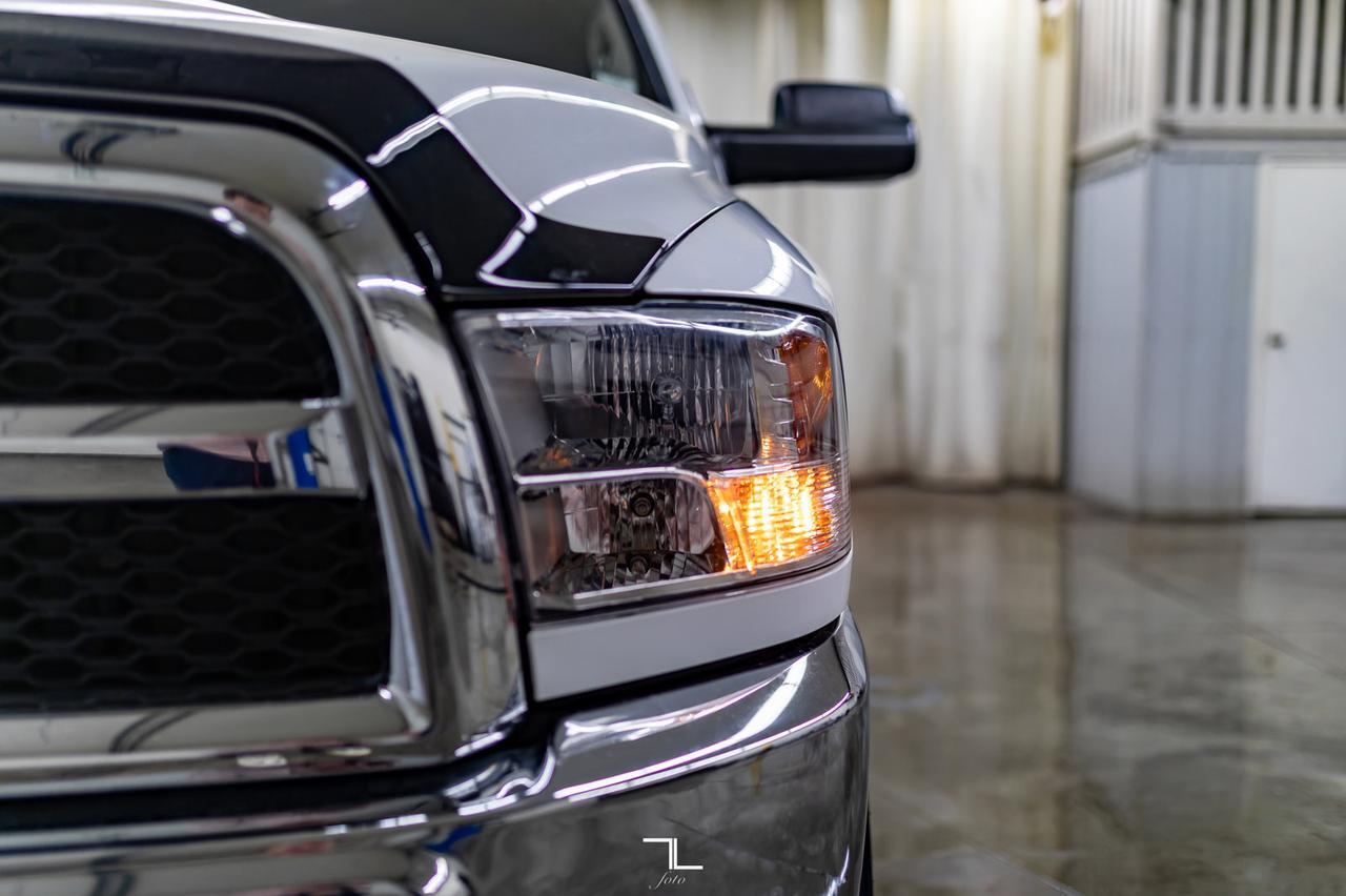 2016 Ram 2500 4x4 Crew Cab SXT HEMI Fuel Wheels Red Deer AB