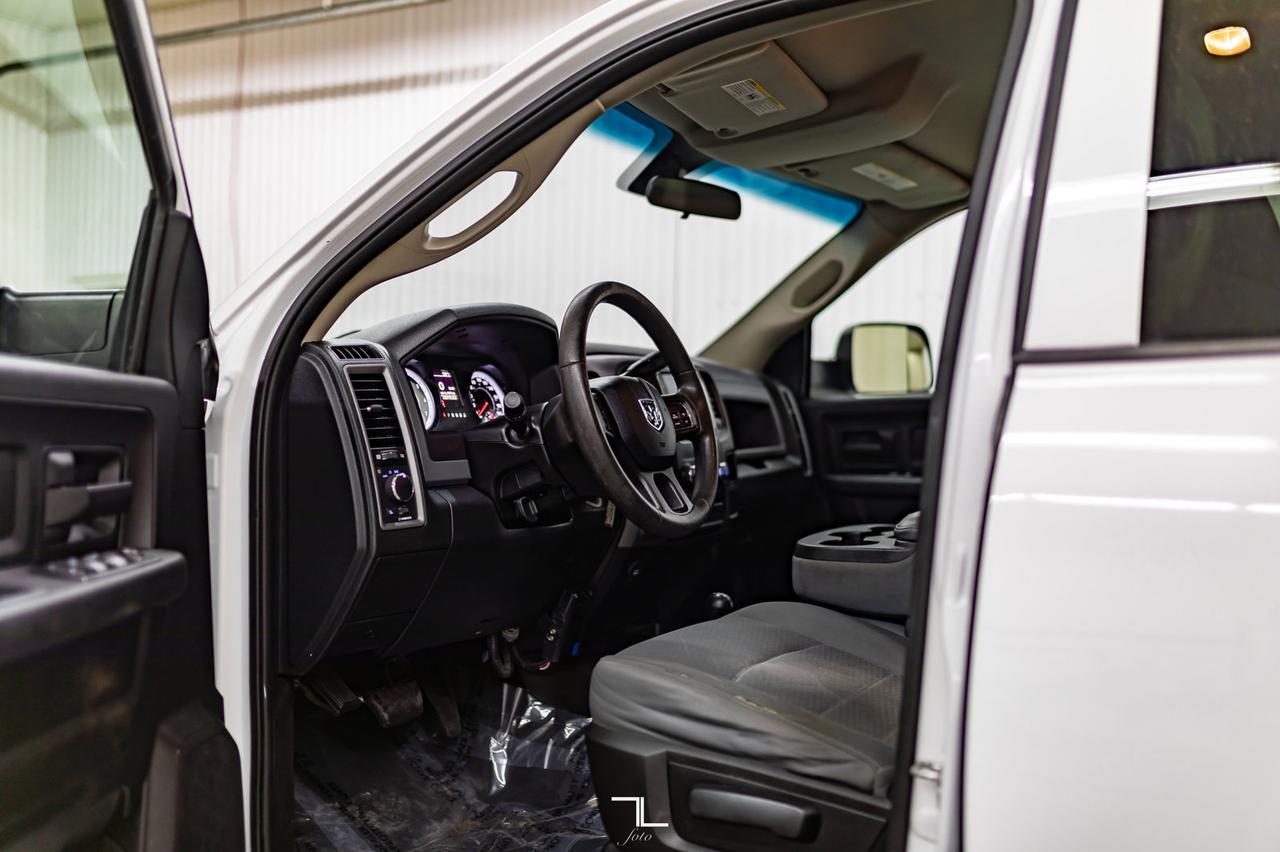 2016 Ram 2500 4x4 Crew Cab SXT HEMI Fuel Wheels Red Deer AB