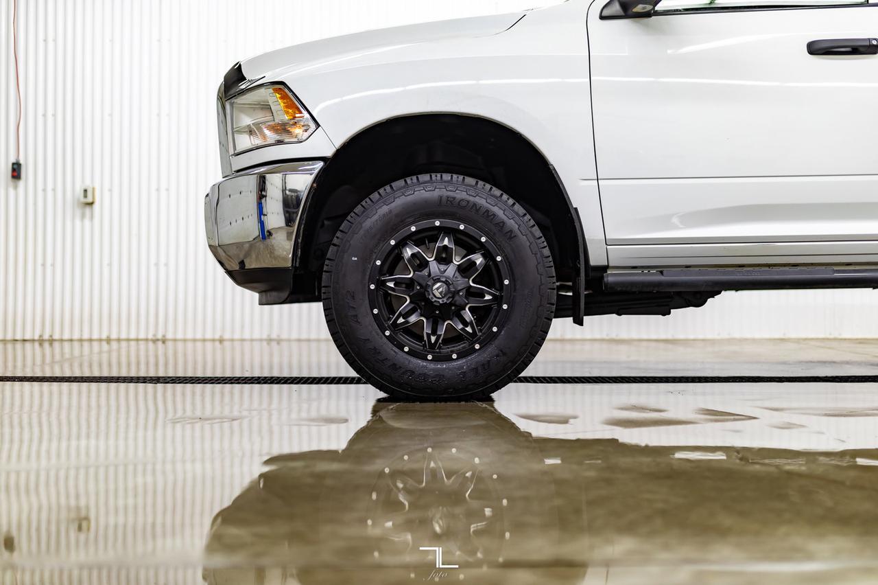 2016 Ram 2500 4x4 Crew Cab SXT HEMI Fuel Wheels Red Deer AB